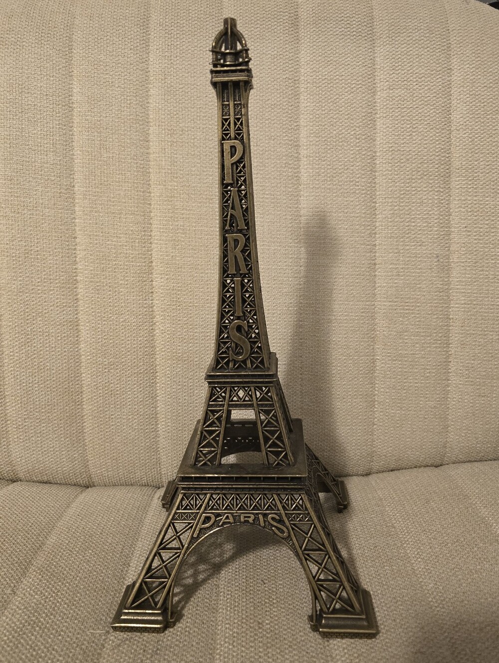 Vintage PARIS EIFFEL TOWER BRASS BRONZE TONE Figurine